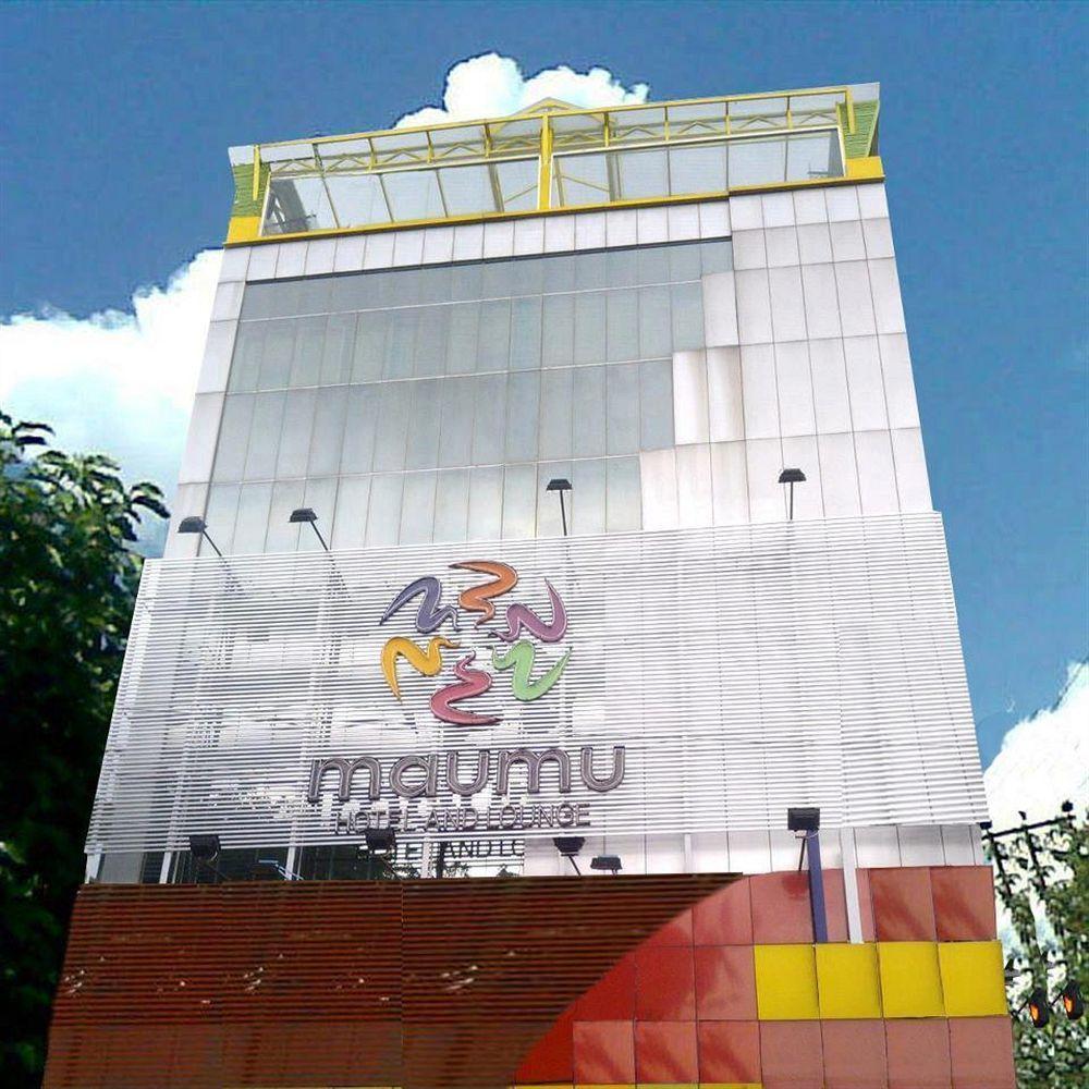Maumu Hotel & Lounge Surabaya Exterior foto